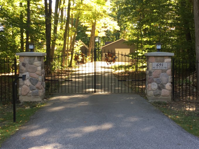 Arrow Bi Parting Gate