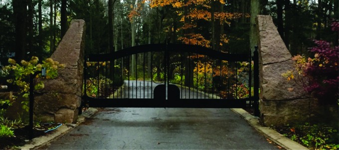 Hyde Park Bi Parting Gate