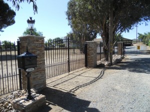 Concord Bi Parting Gate with Concord Fencing