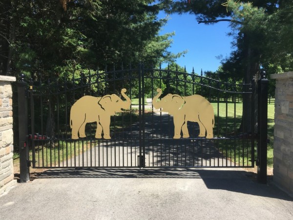 Concord Bi Parting Gate Automated With Custom Desi