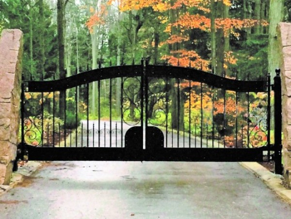 Hyde Park Bi Parting Gate Automated 